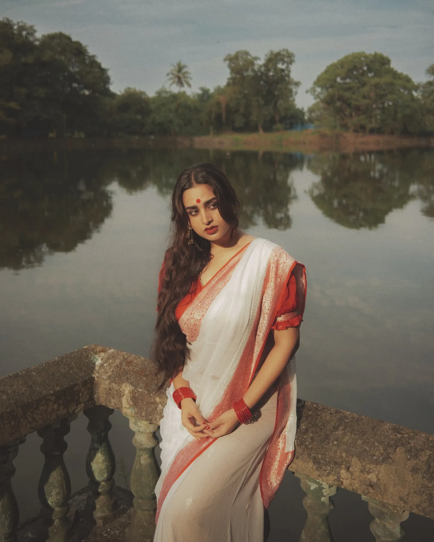 Ayesha Khan - ayesha-khan-hot-17.webp